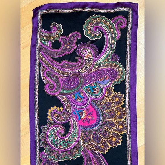 🍆Lightweight Paisley Oblong Scarf by Lauren Ralph Lauren | Sonia - Picture 11 of 17